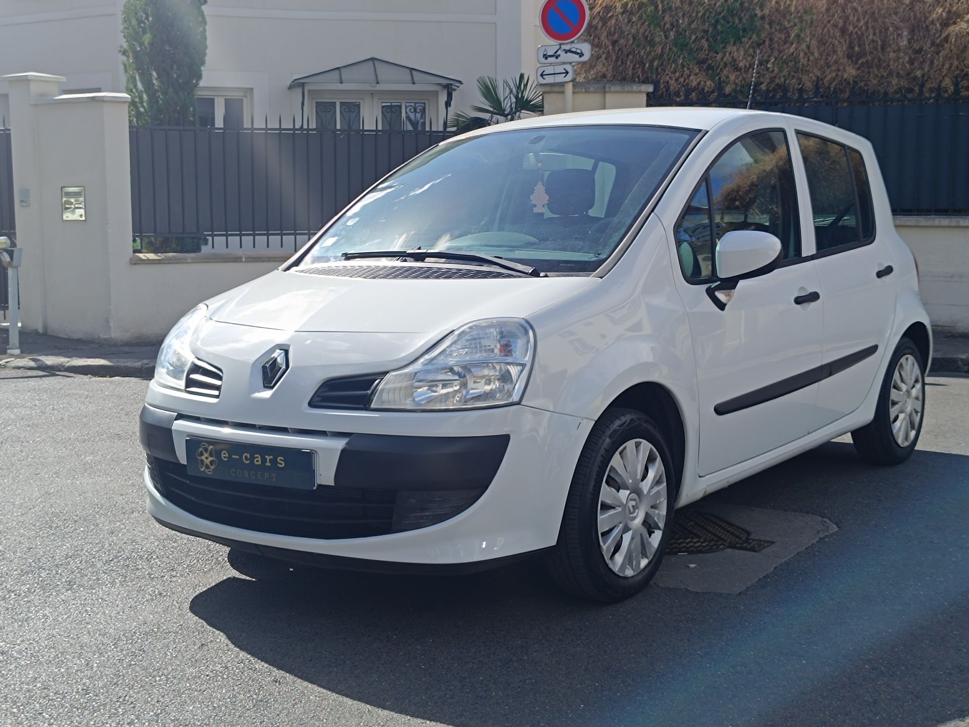 Renault MODUS 1.2i 75ch