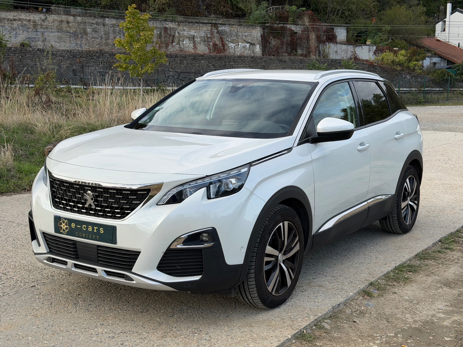 PEUGEOT 3008 1.2 puretech 130ch Allure
