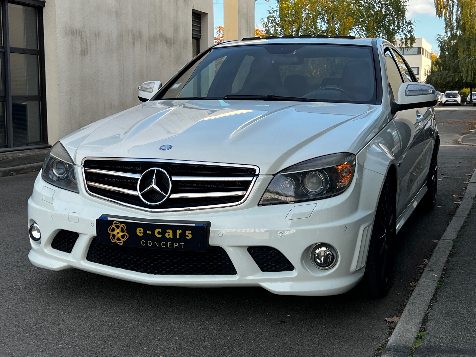 Mercedes-Benz C63 V8 6,2L 457ch AMG