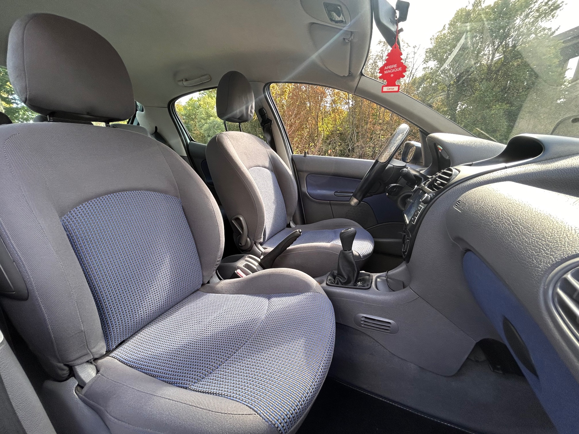 Peugeot 206 1.4 essence 75ch X line clim