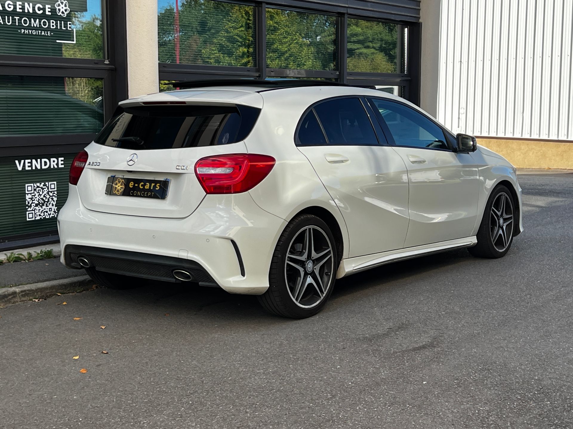 MERCEDES BENZ CLASSE A 200 D 136ch Fascination