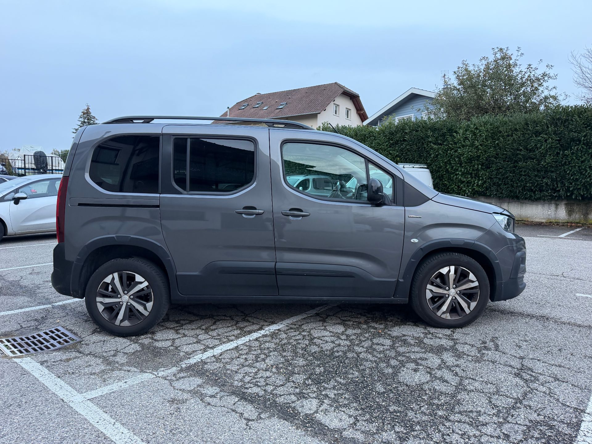 Peugeot Rifter 1.5HDI 130ch GT LINE