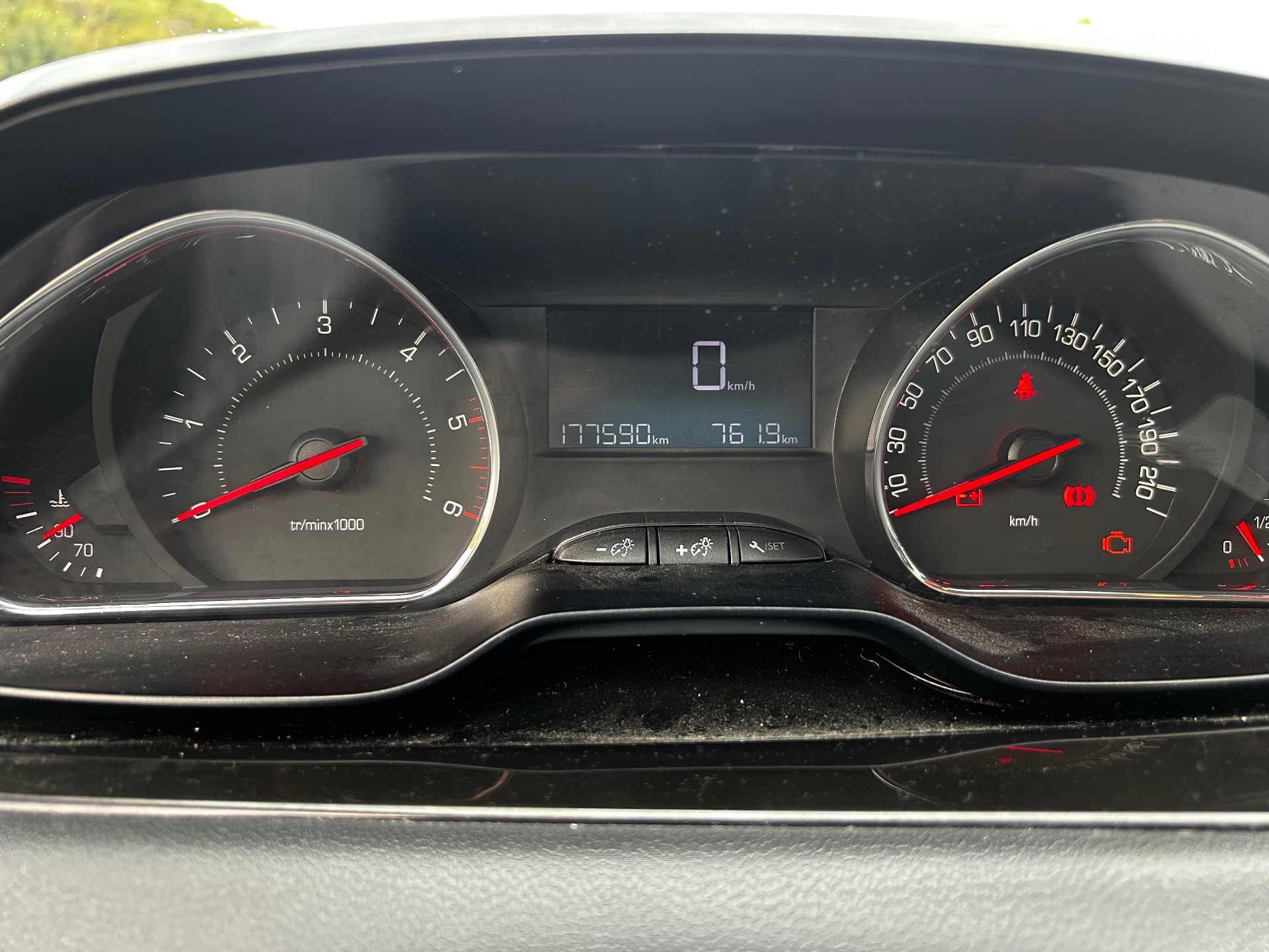 Peugeot 208 1.4hdi 68ch active