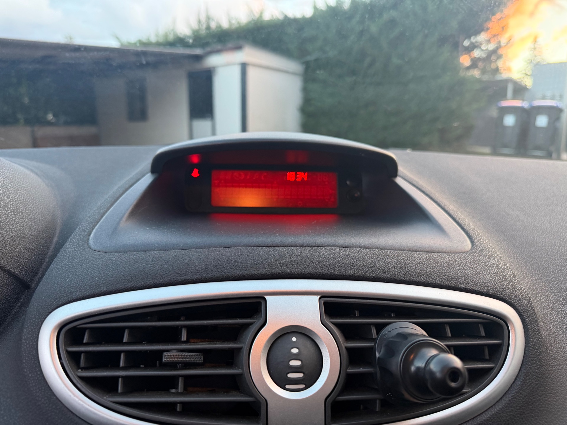Renault Clio III 1.2 75ch