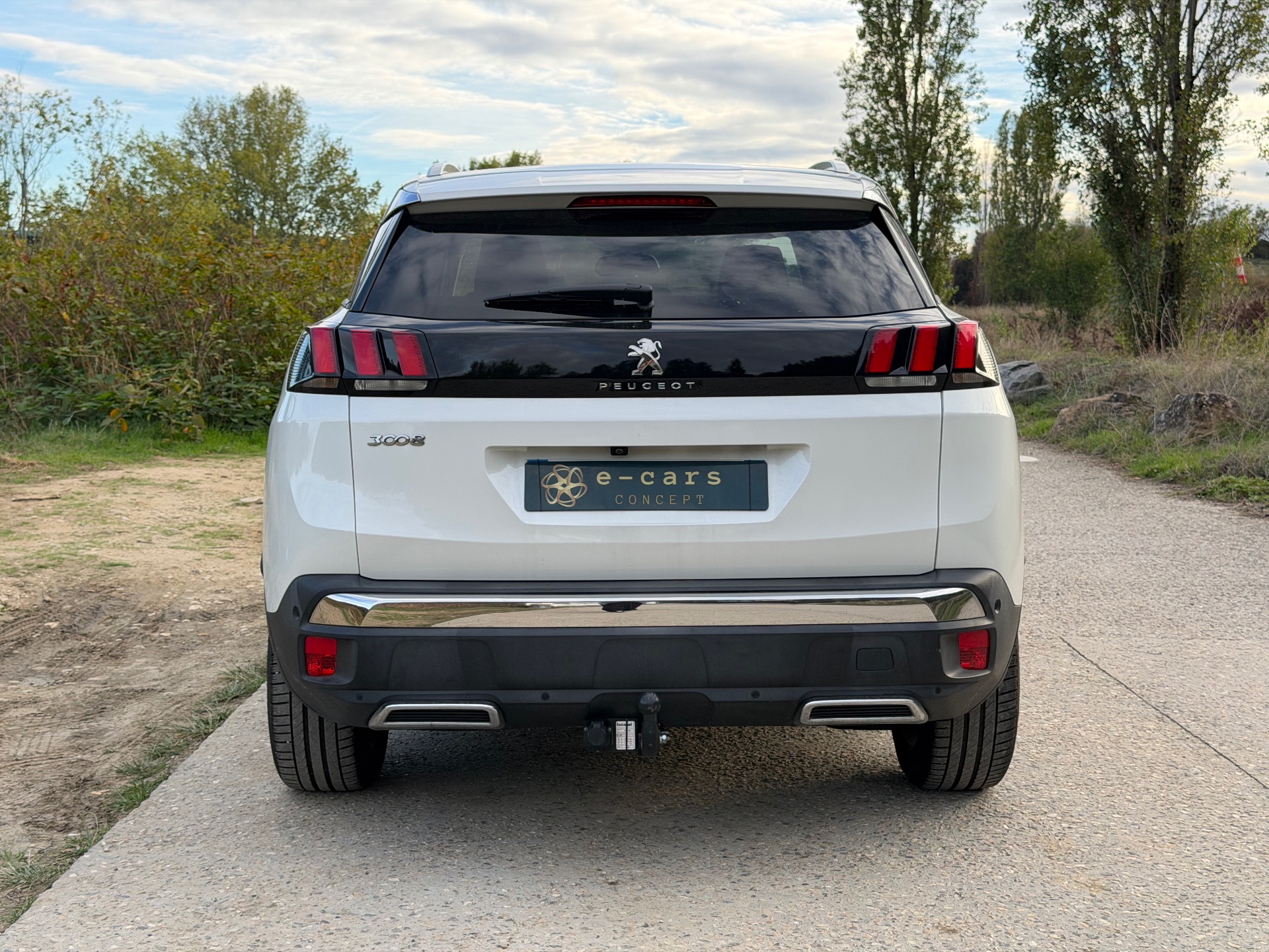 PEUGEOT 3008 1.2 puretech 130ch Allure