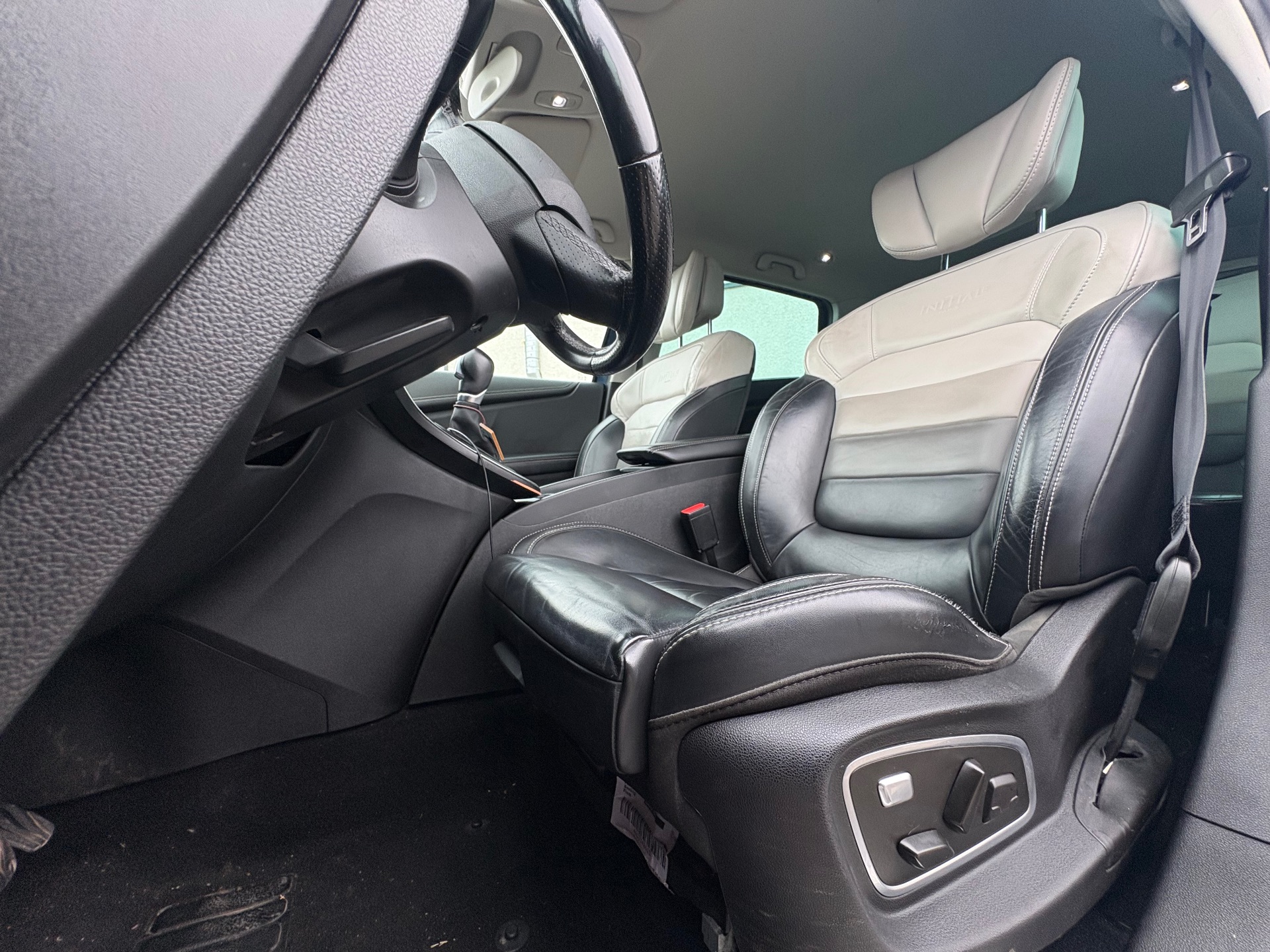 Renault Grand Scenic 1.6 DCI 160ch Initiale Paris