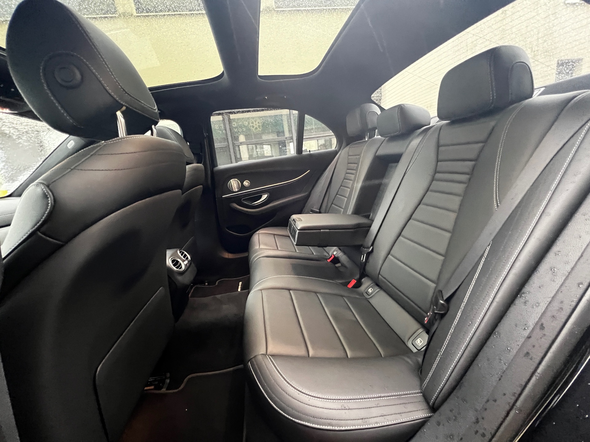 MERCEDES-BENZ Classe E 220 D 194ch AMG-Line+