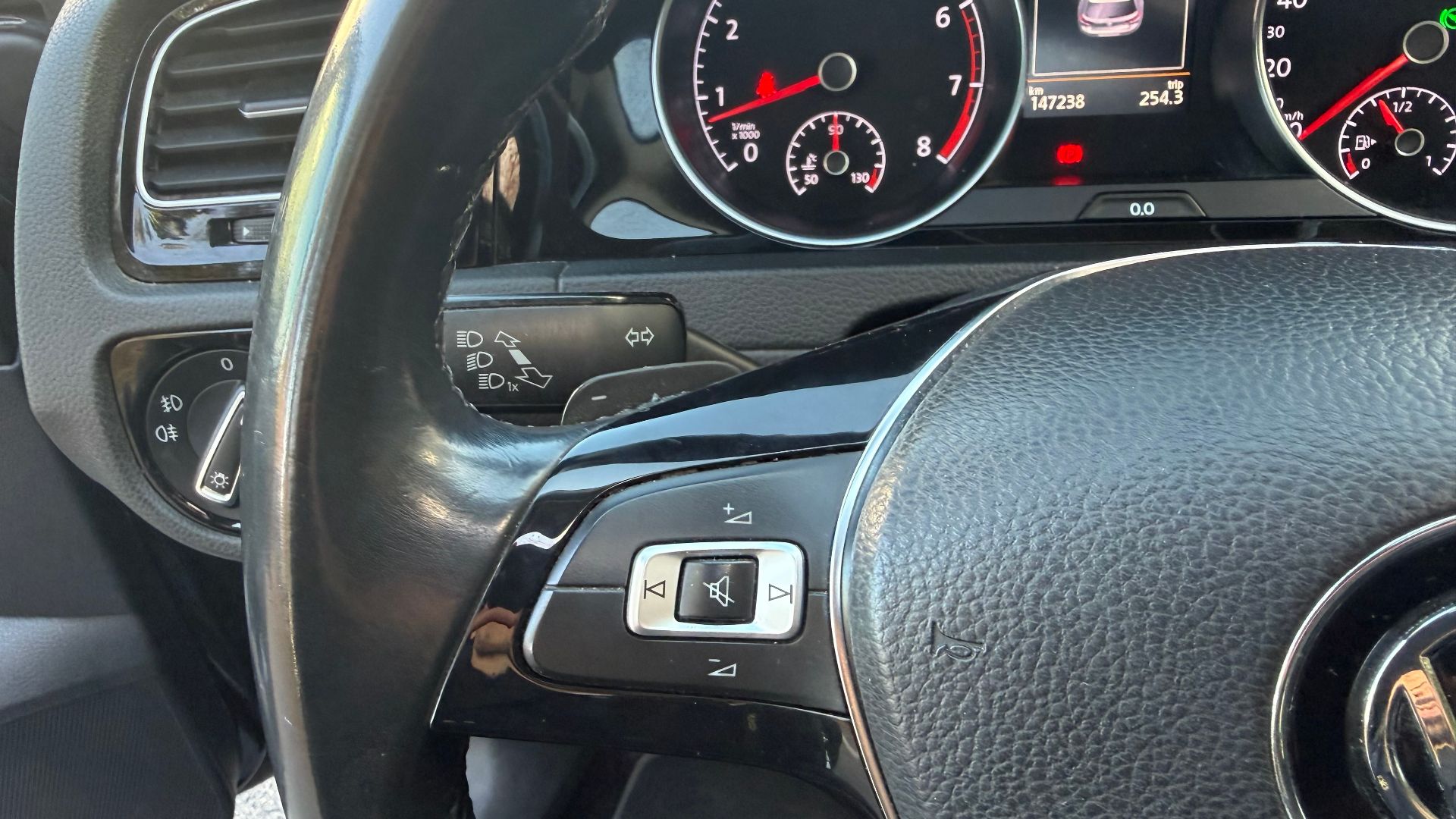 Volkswagen GOLF 7 1.4 TSI 150ch Carat Exclusive