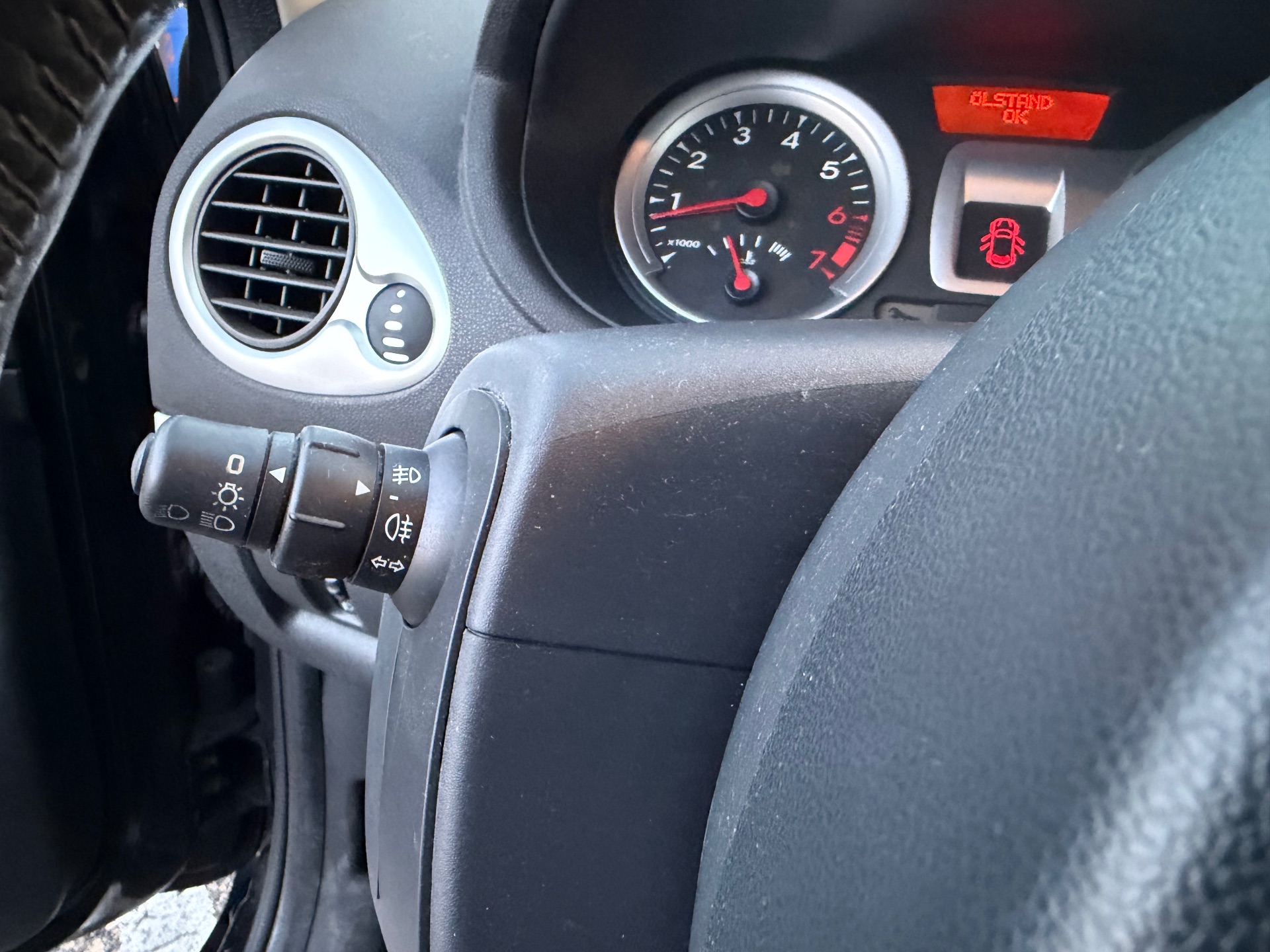 Renault Clio III 1.2 75ch