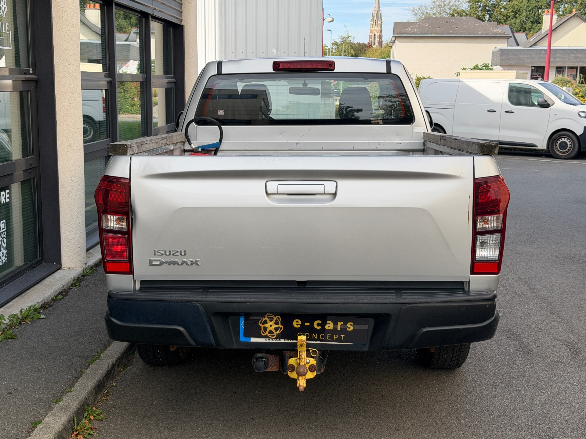 isuzu D-MAX 1.9 DDi 164ch “Planet”