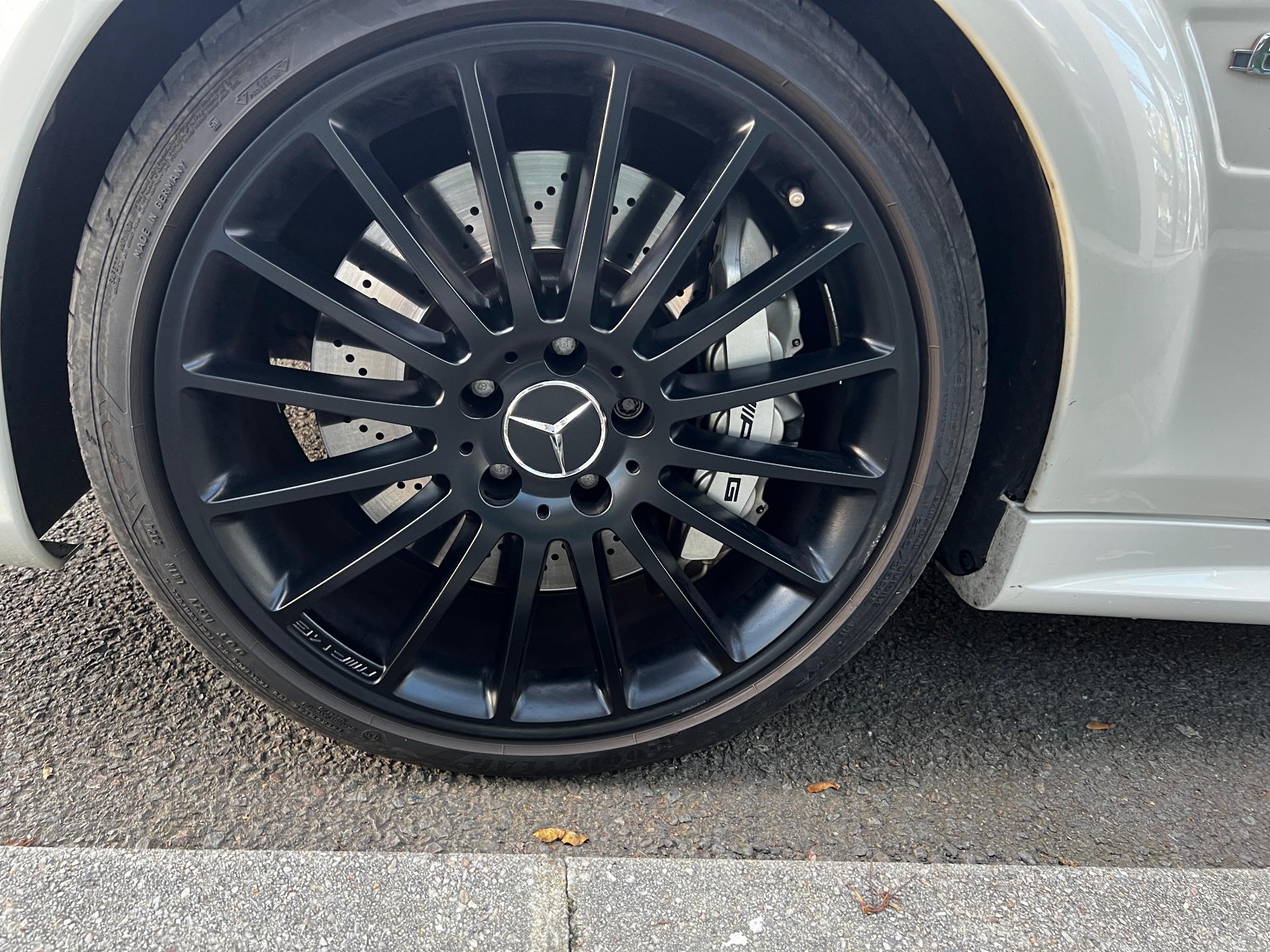 Mercedes-Benz C63 V8 6,2L 457ch AMG