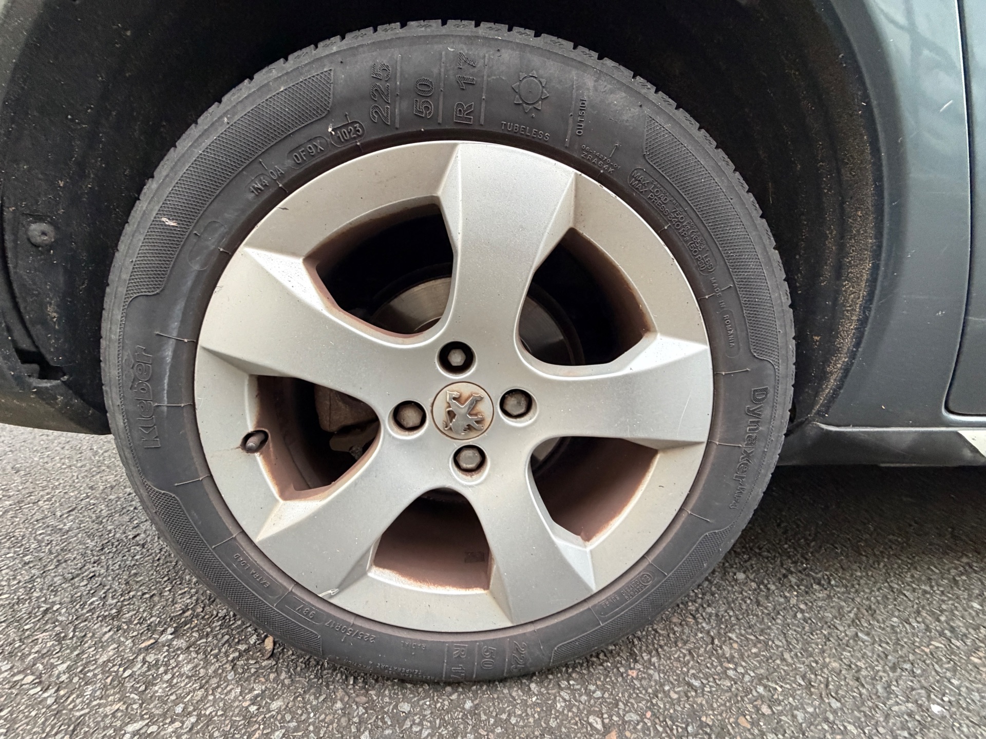 Peugeot 3008 1.6 e-HDi 112ch “Active”