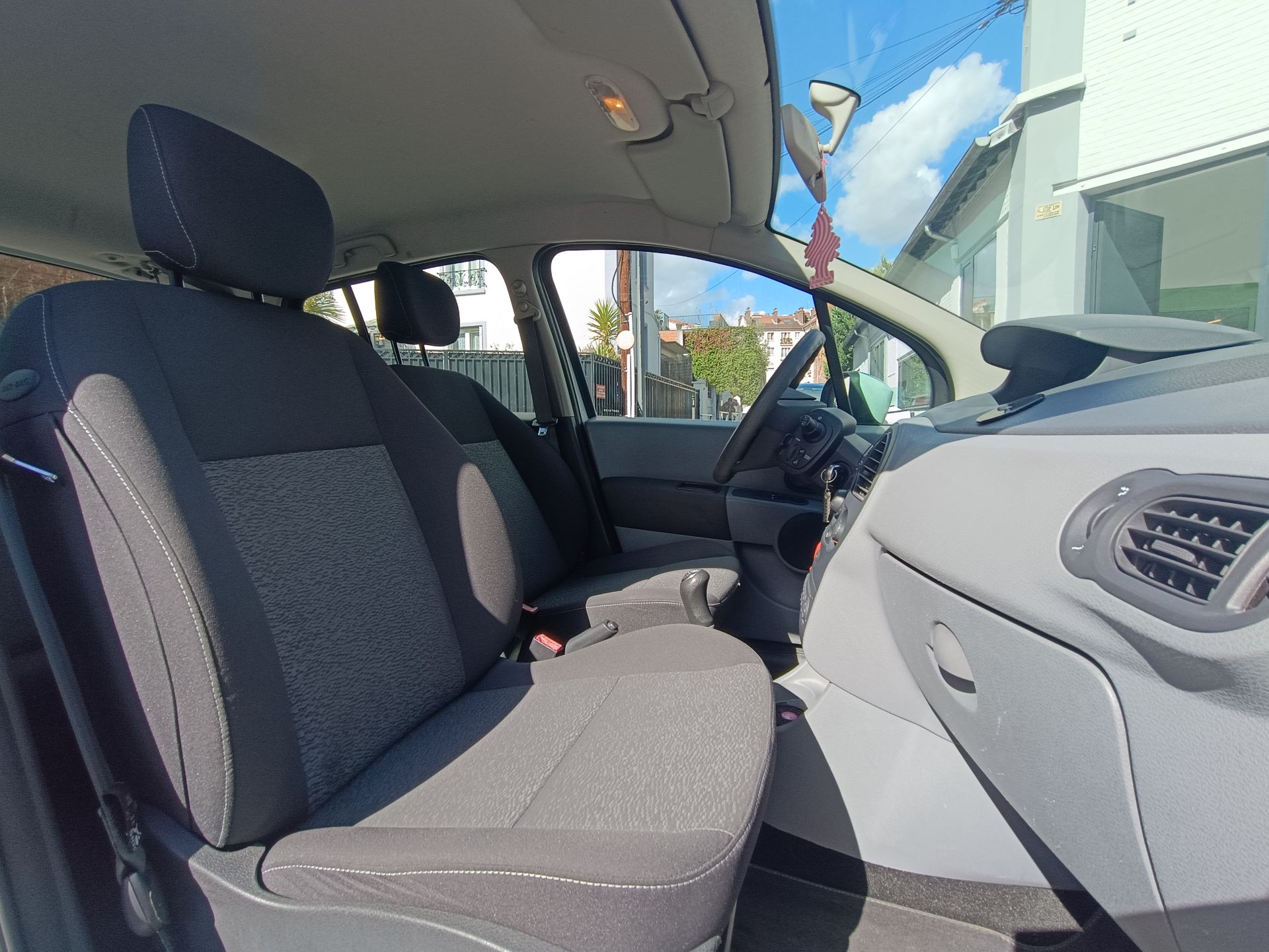 Renault MODUS 1.2i 75ch
