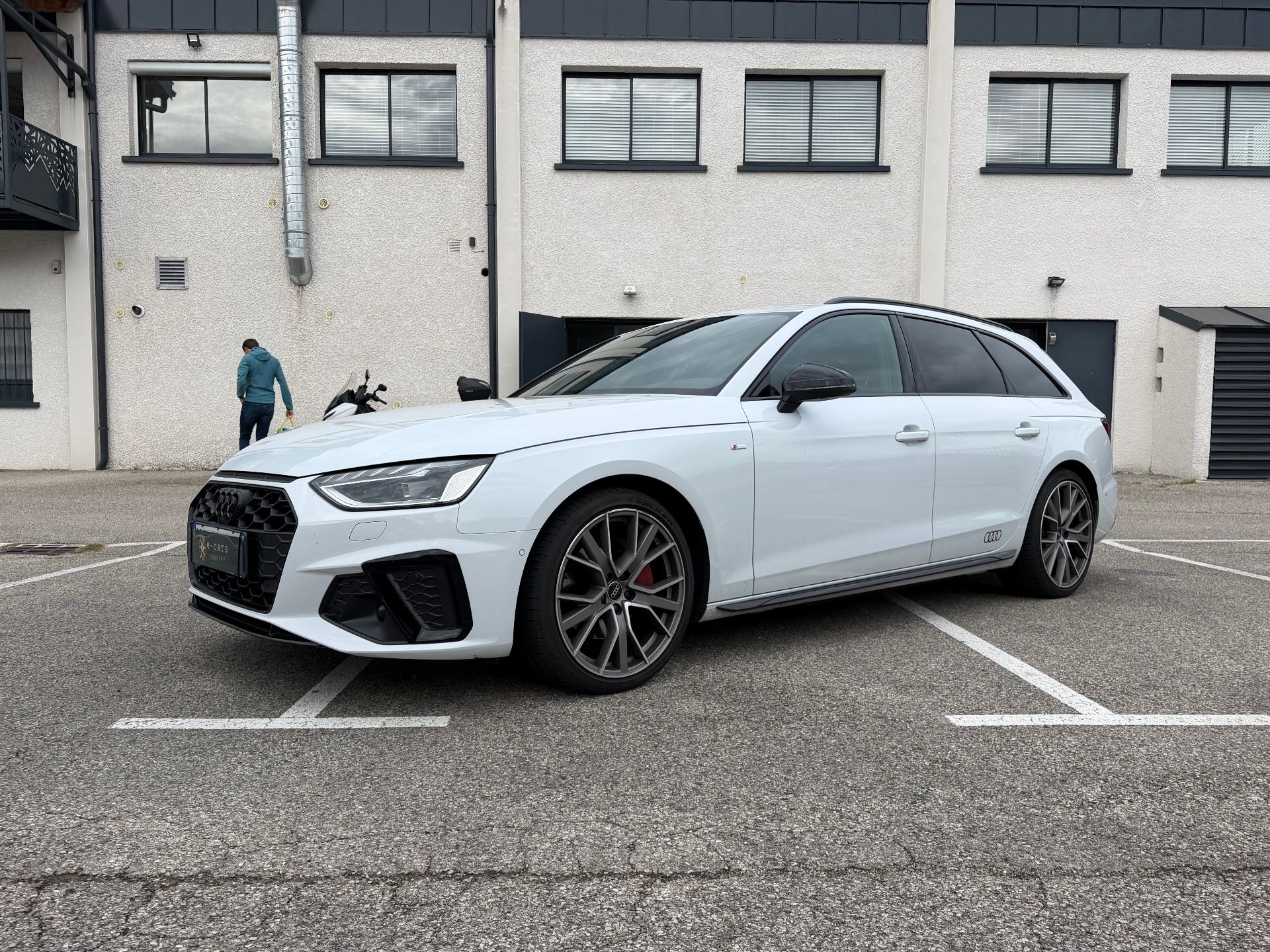 Audi A4 40 TFSI 204ch QUATTRO S-LINE S-TRONIC