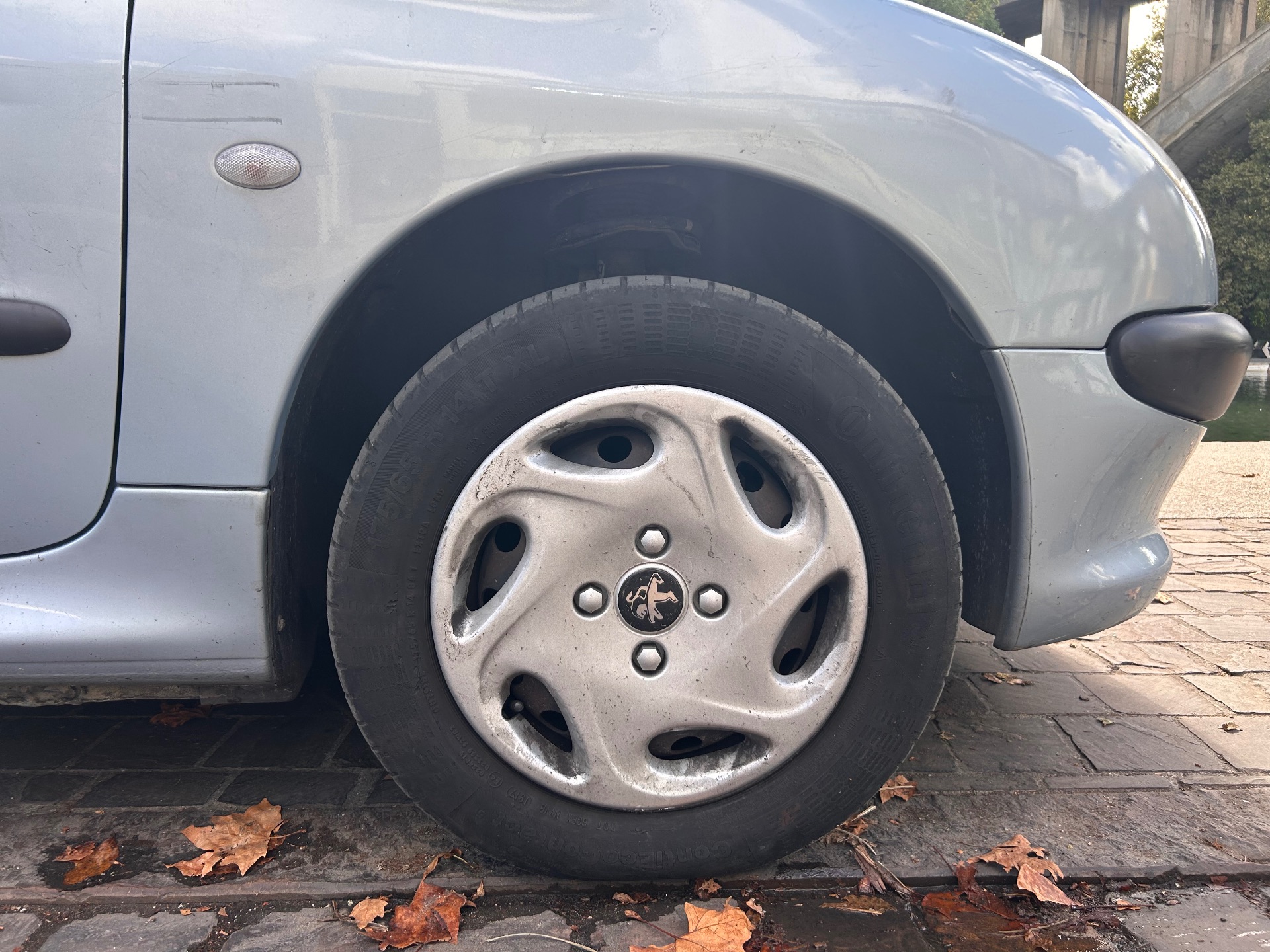 Peugeot 206 1.4 essence 75ch X line clim