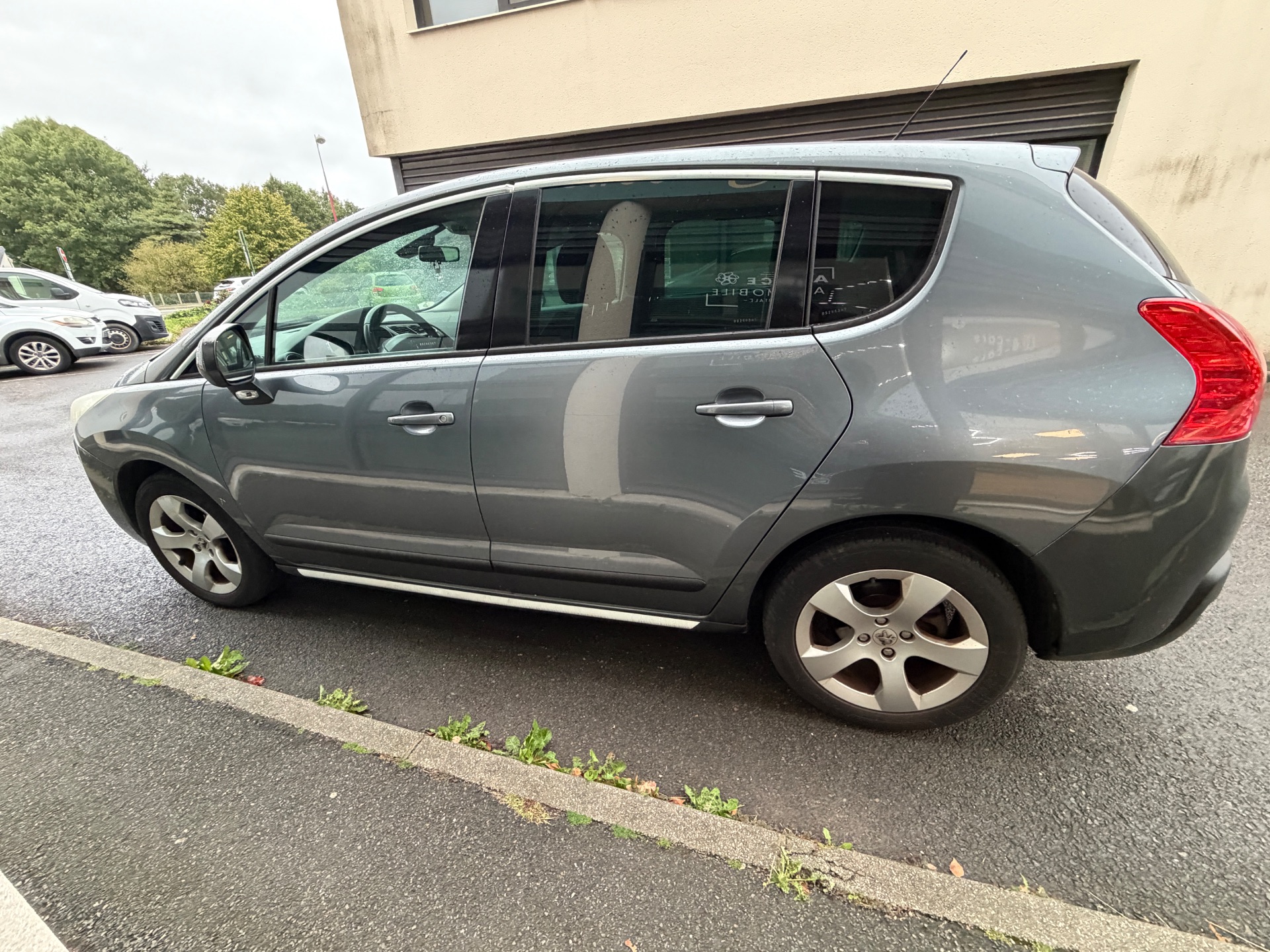 Peugeot 3008 1.6 e-HDi 112ch “Active”