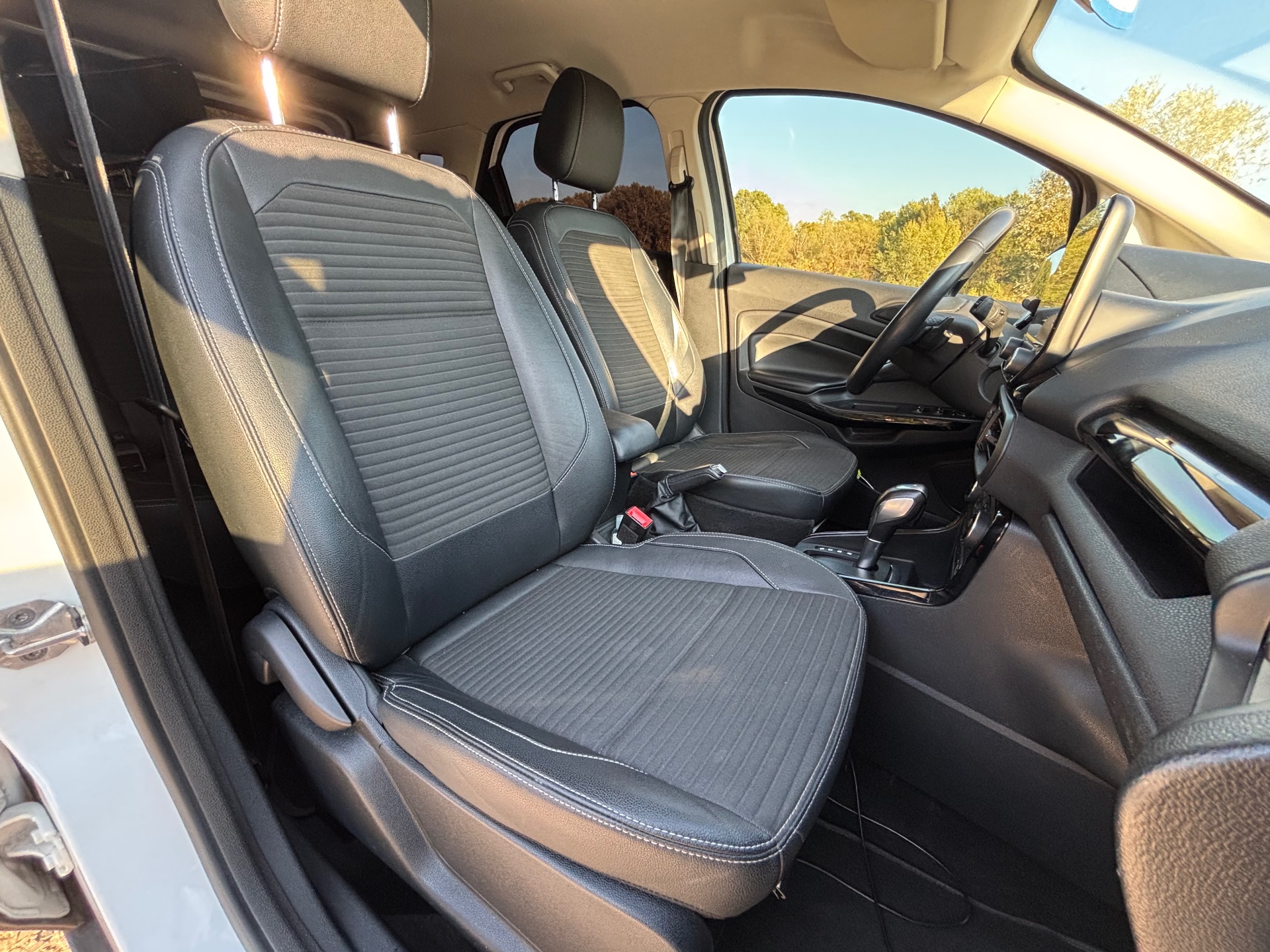 FORD ECOSPORT 1.0 ecoboost 125ch titanium