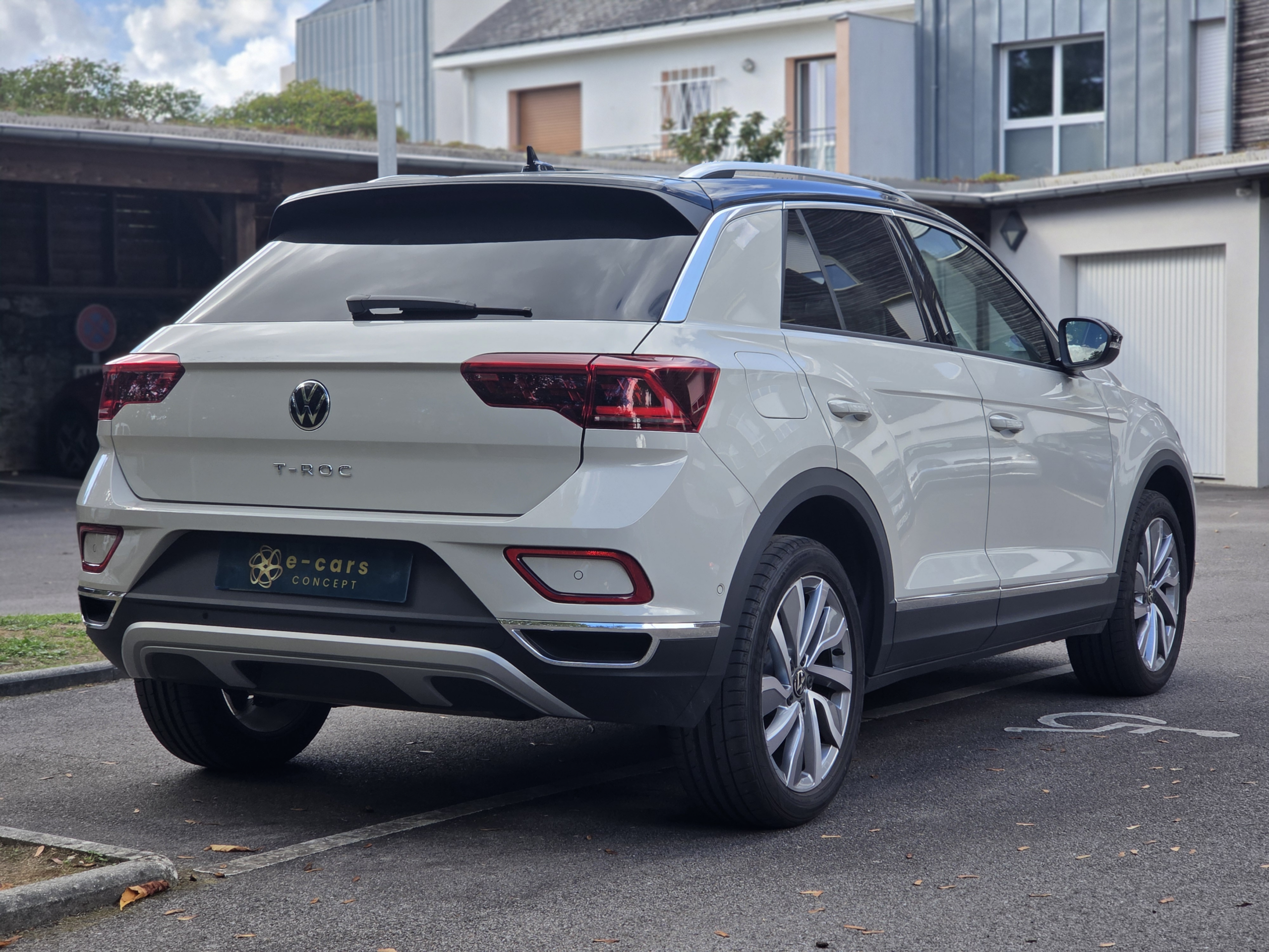 VOLKSWAGEN T-ROC – 1.5 TSI EVO 150 ch DSG7 Finition STYLE EXCLUSIVE