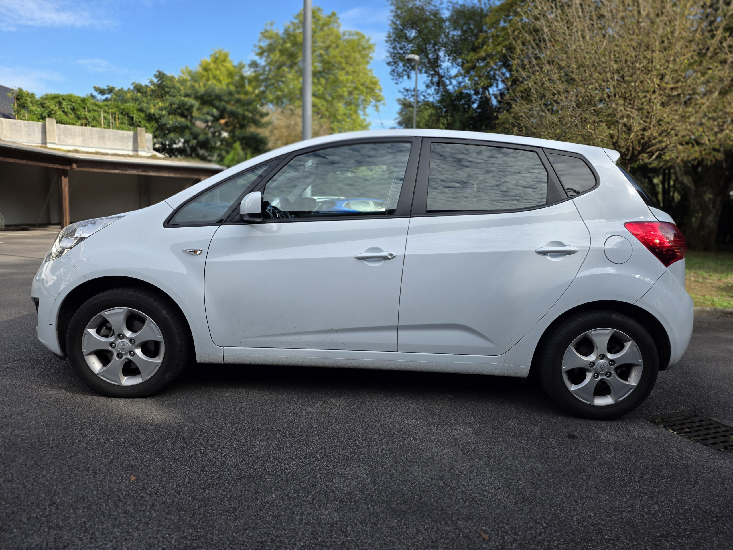 KIA VENGA – 1.4 CVVT 90ch BVM5 Finition URBAN CHIC