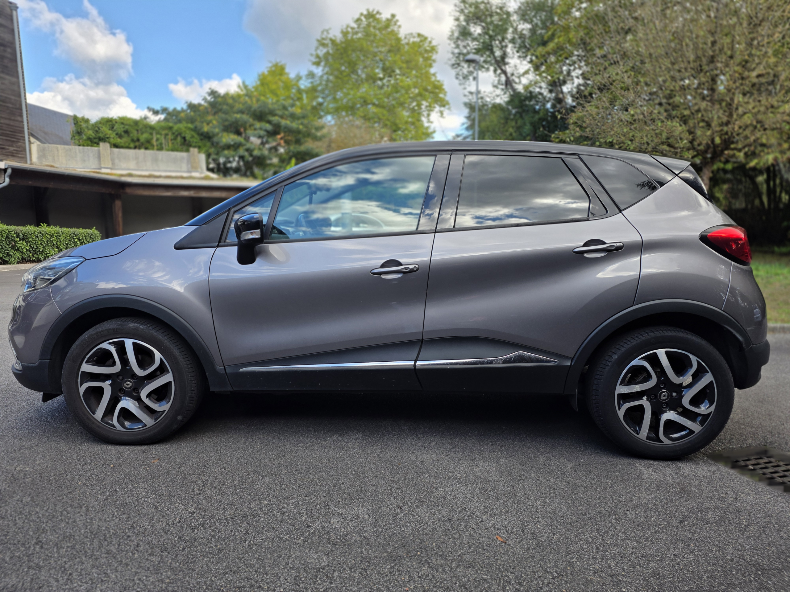 RENAULT CAPTUR – 1.2 TCe 120ch EDC6 Finition INTENS