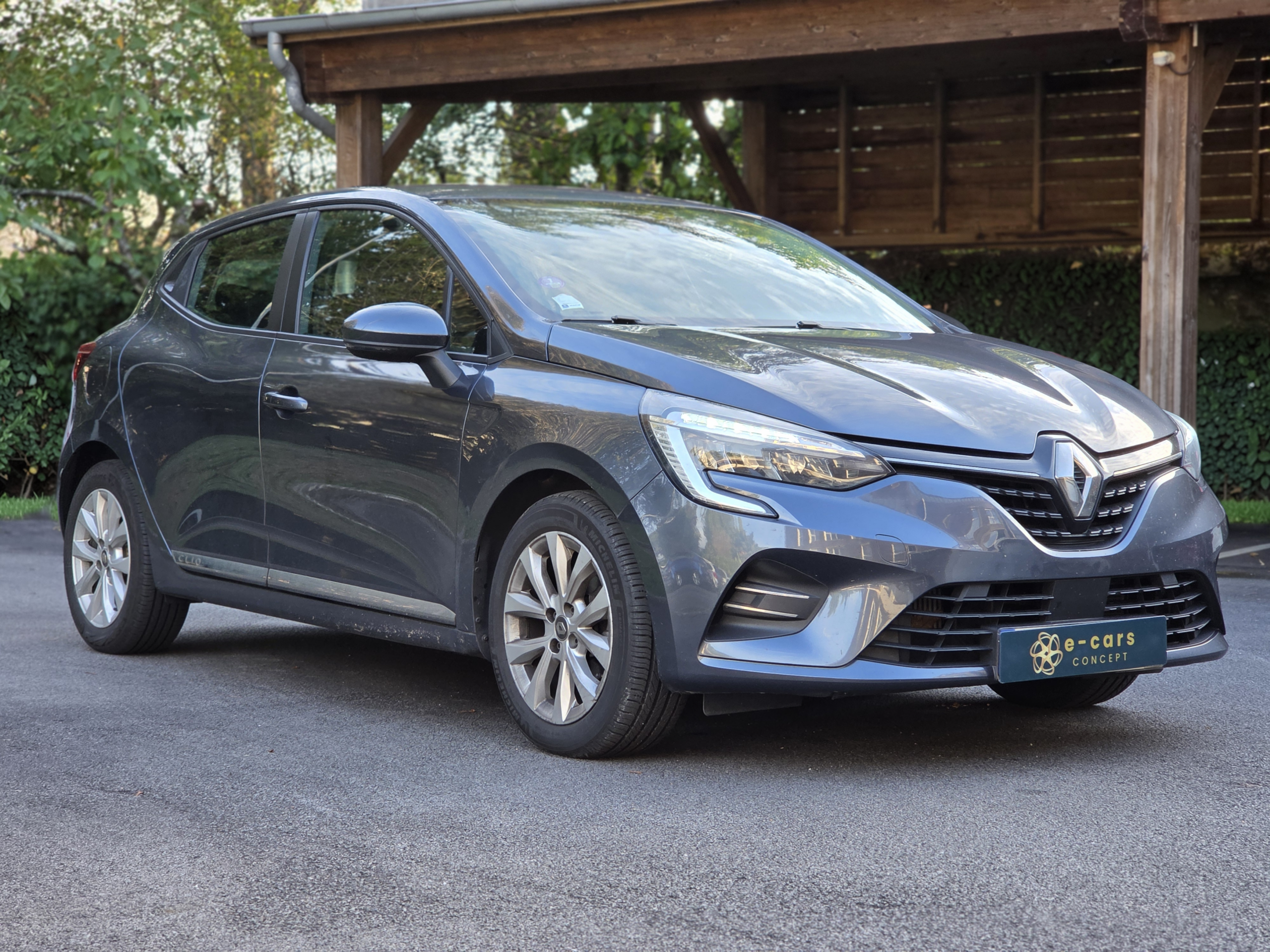 RENAULT CLIO 5 – 1.0 TCe 100ch BVM5 Finition INTENS