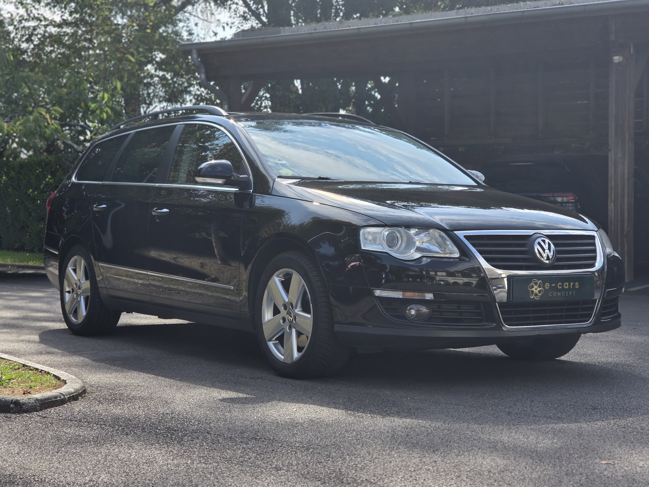 VOLKSWAGEN PASSAT SW – 2.0 TDI 140ch BVM6 Finition EMBASSY II